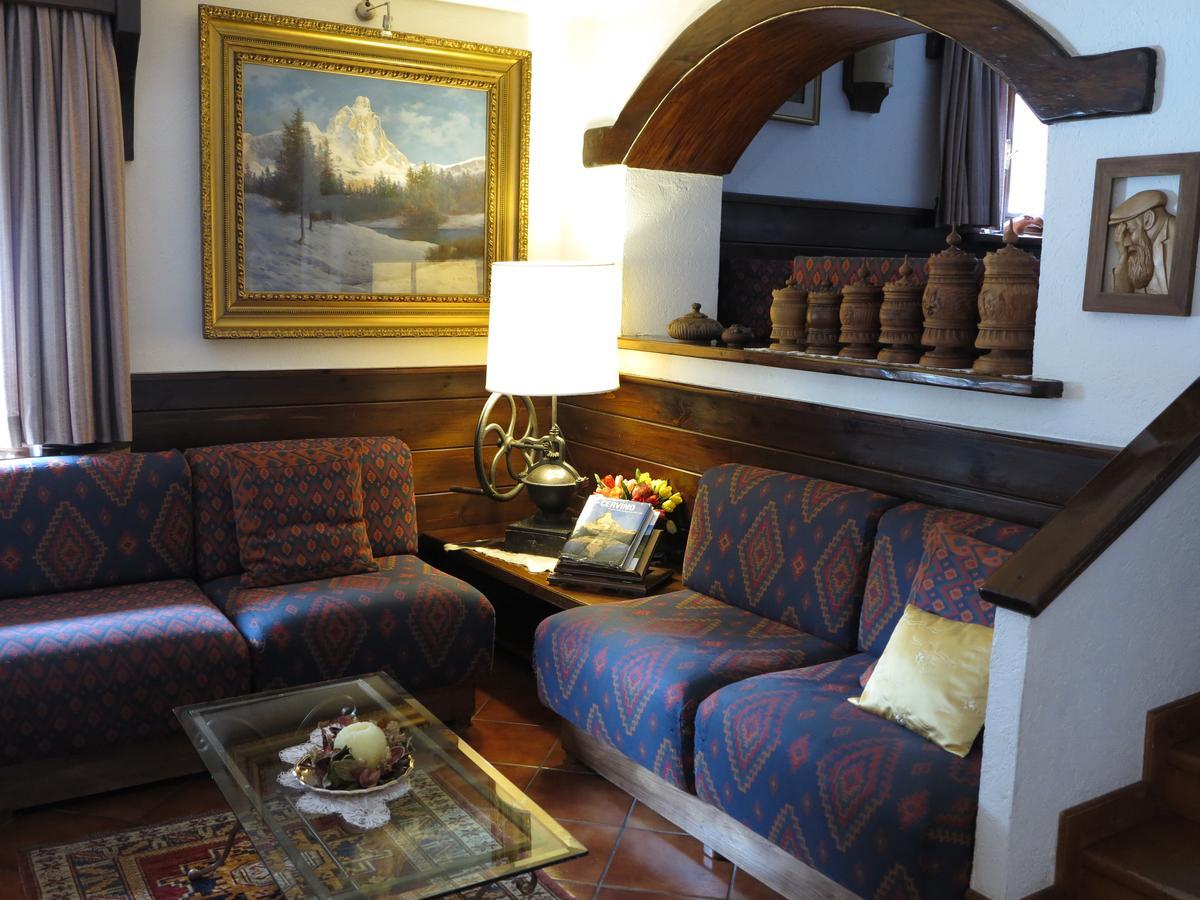 Hotel Fosson Бройл-Червиня Екстериор снимка