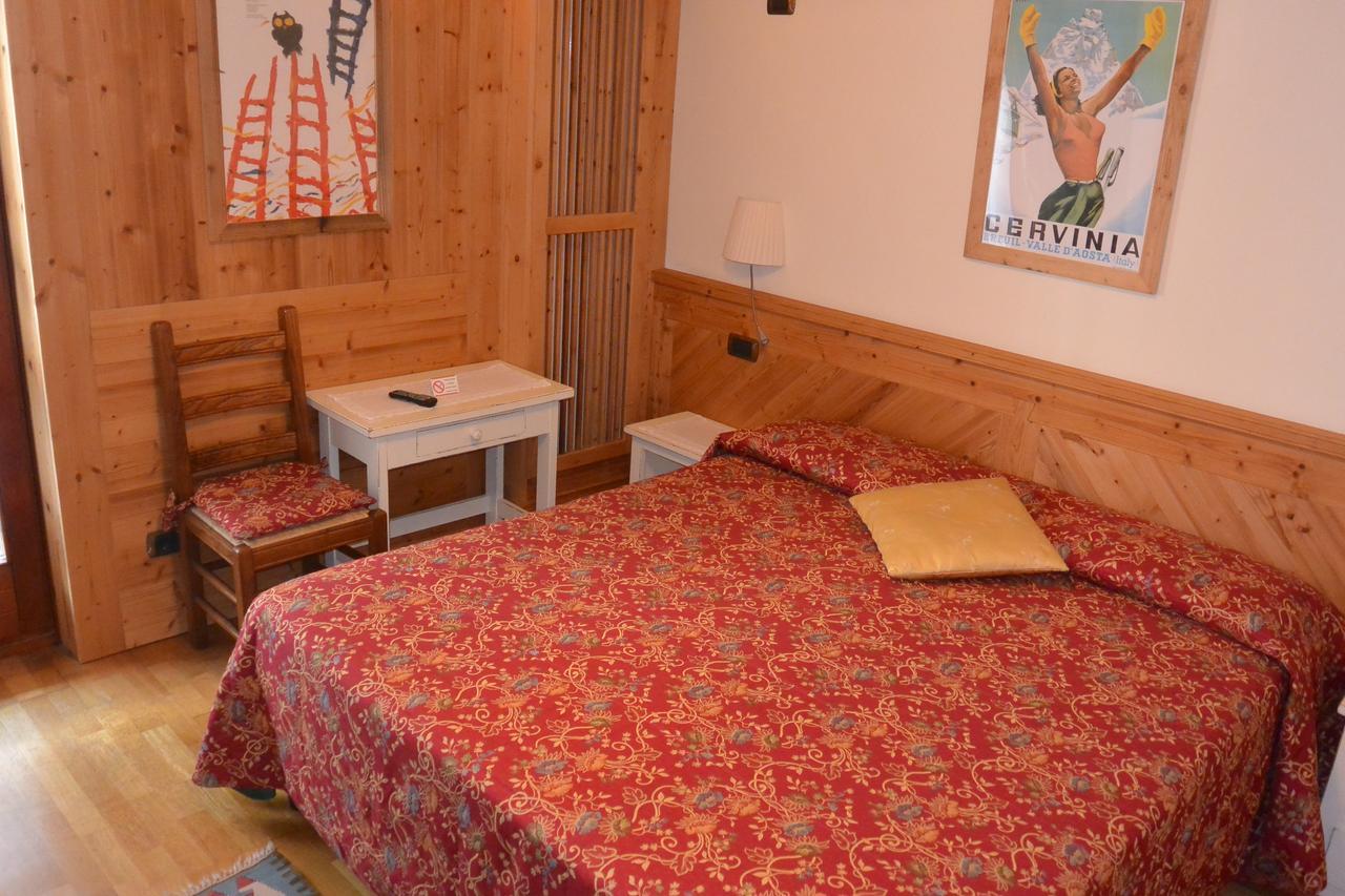 Hotel Fosson Бройл-Червиня Екстериор снимка