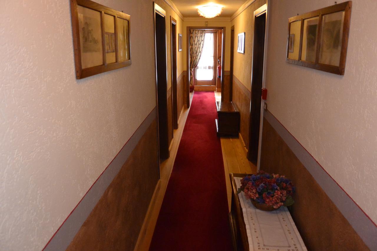 Hotel Fosson Бройл-Червиня Екстериор снимка